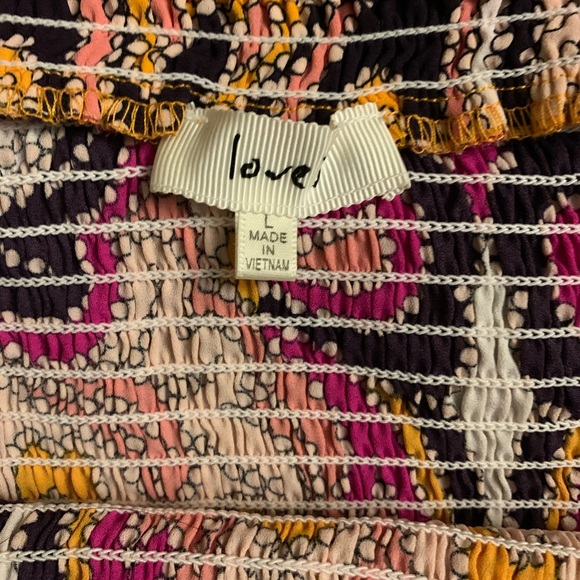 Off the shoulder top NWOT - Picture 2 of 6